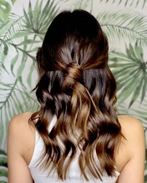Semirrecogido con ondas